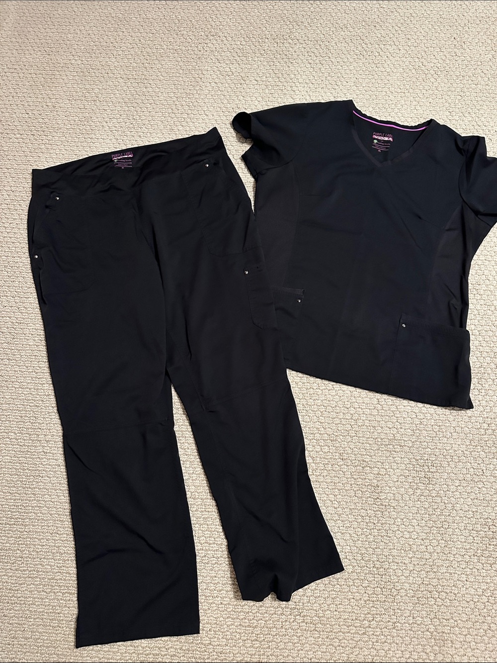 Purple label yoga by healing hands scrub set XL in Black